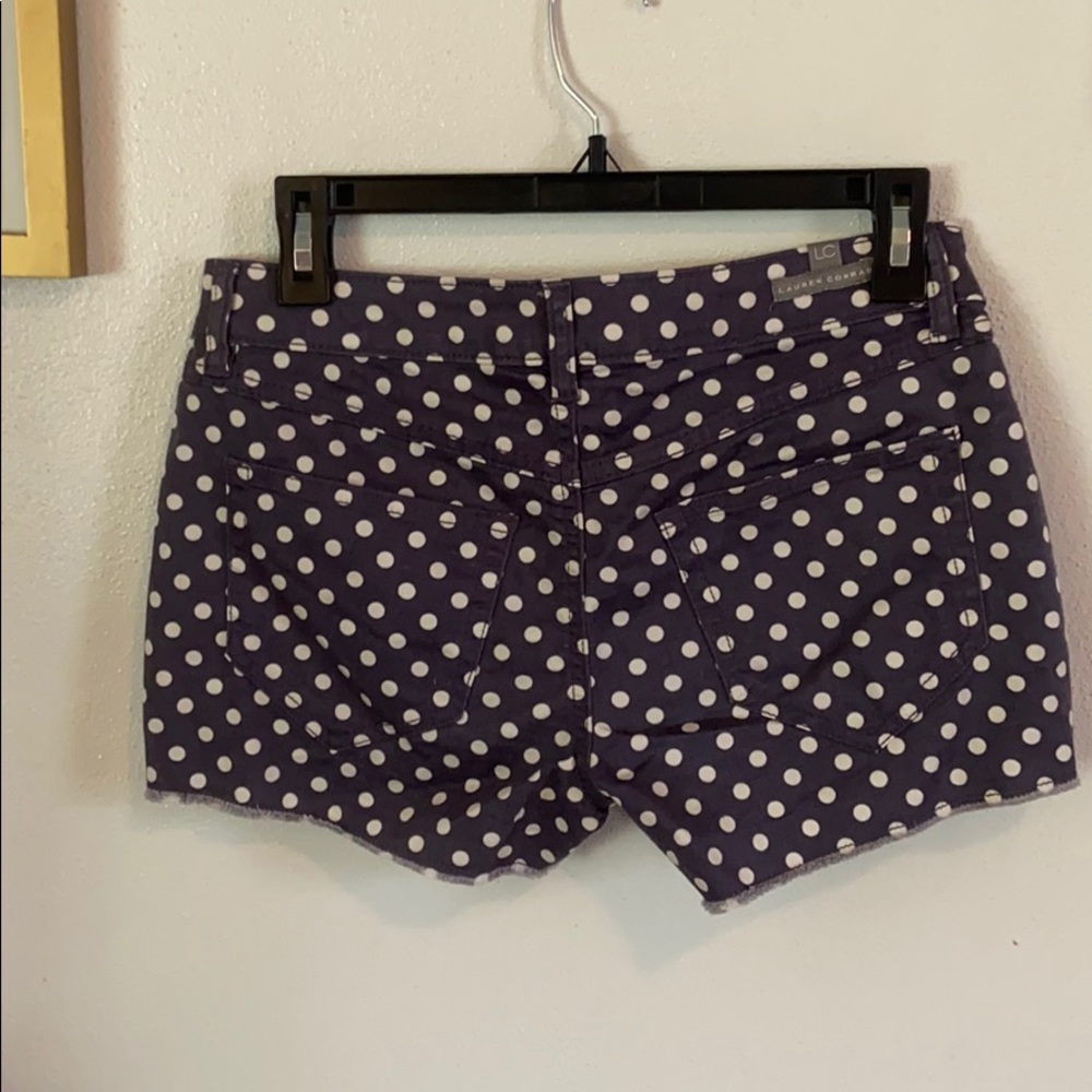 Shorts - Picture 2 of 3